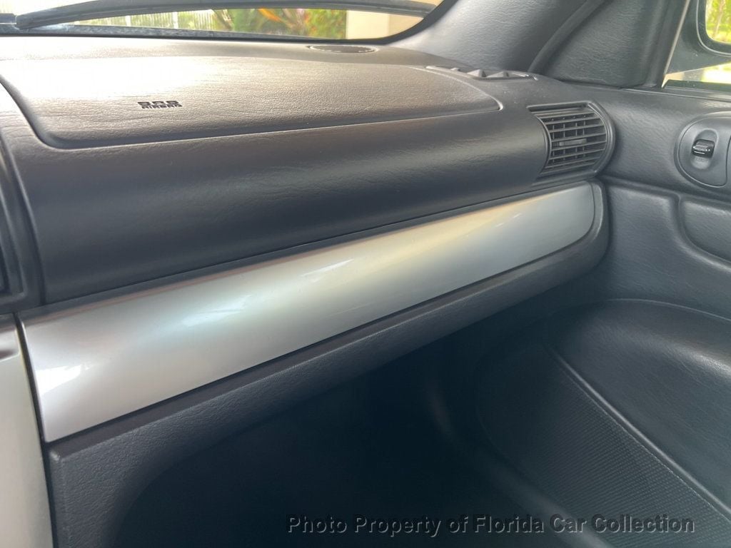 2004 Chrysler Sebring Convertible Touring Platinum Edition - 22884341 - 34