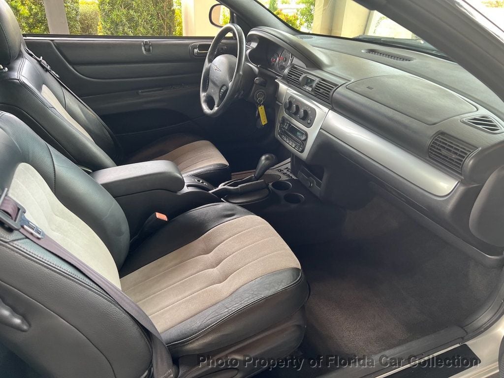 2004 Chrysler Sebring Convertible Touring Platinum Edition - 22884341 - 8