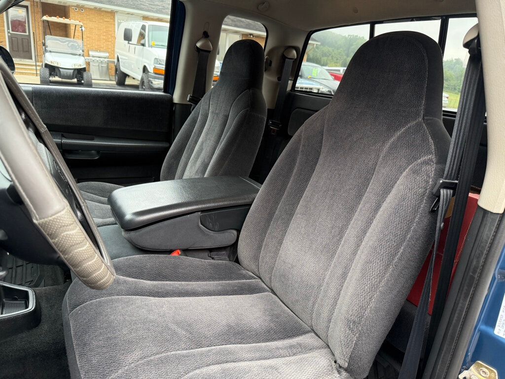 2004 Dodge Dakota Club Cab photo 17