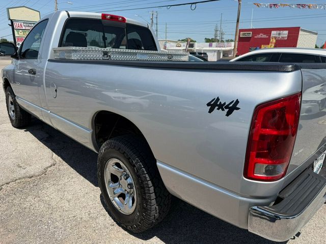 2004 Dodge Ram 1500 2dr Reg Cab 140.5" WB 4WD SLT - 23026915 - 10