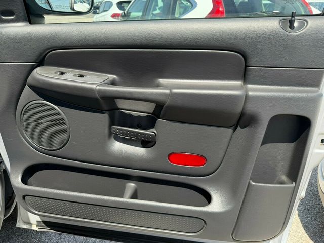 2004 Dodge Ram 1500 2dr Reg Cab 140.5" WB 4WD SLT - 23026915 - 13
