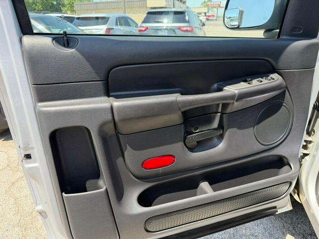 2004 Dodge Ram 1500 2dr Reg Cab 140.5" WB 4WD SLT - 23026915 - 17