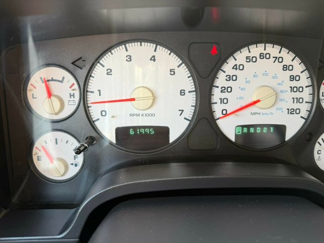 2004 Dodge Ram 1500 2dr Reg Cab 140.5" WB 4WD SLT - 23026915 - 24