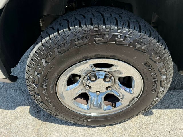 2004 Dodge Ram 1500 2dr Reg Cab 140.5" WB 4WD SLT - 23026915 - 6
