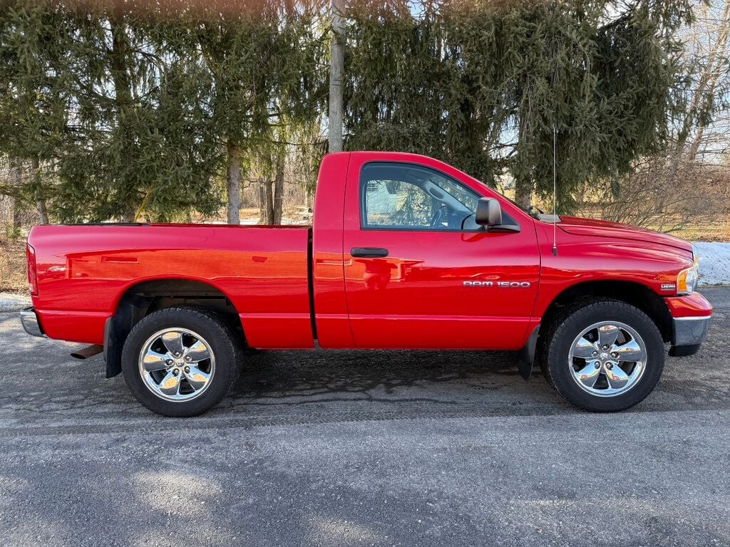 2004 Dodge Ram 1500 LOW MILEAGE REGULAR CAB SHORT BED - 22757159 - 1