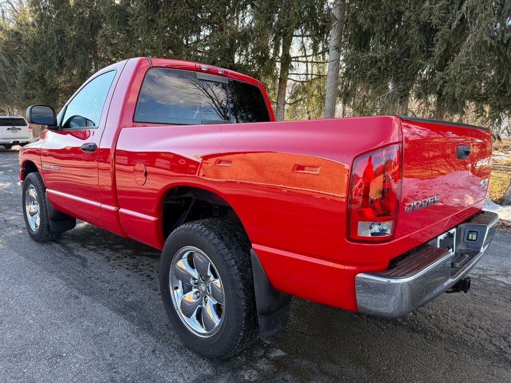 2004 Dodge Ram 1500 LOW MILEAGE REGULAR CAB SHORT BED - 22757159 - 4