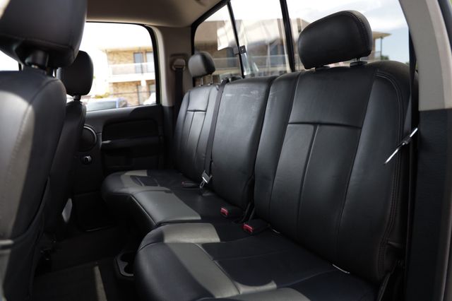2004 Dodge Ram 2500 4dr Quad Cab 140.5" WB ST - 23067243 - 9