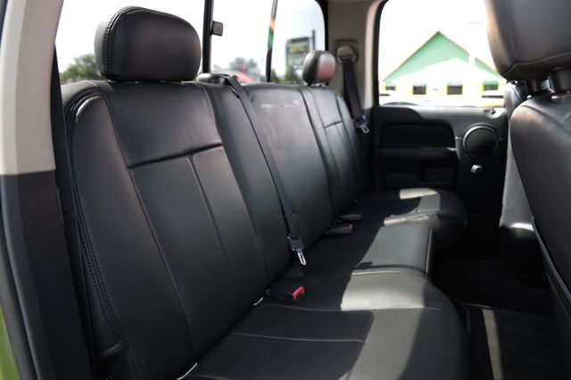 2004 Dodge Ram 2500 4dr Quad Cab 140.5" WB ST - 23067243 - 16