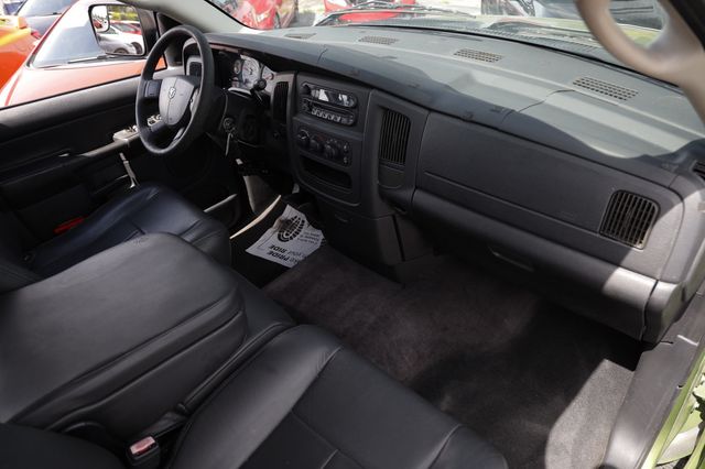 2004 Dodge Ram 2500 4dr Quad Cab 140.5" WB ST - 23067243 - 18