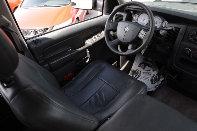 2004 Dodge Ram 2500 4dr Quad Cab 140.5" WB ST - 23067243 - 22