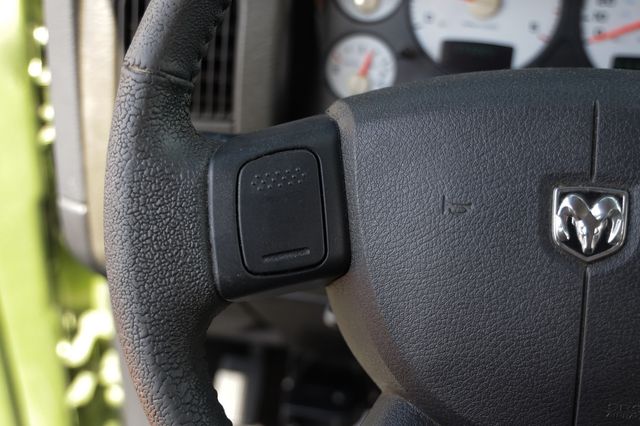 2004 Dodge Ram 2500 4dr Quad Cab 140.5" WB ST - 23067243 - 29