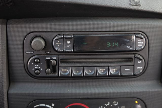 2004 Dodge Ram 2500 4dr Quad Cab 140.5" WB ST - 23067243 - 34