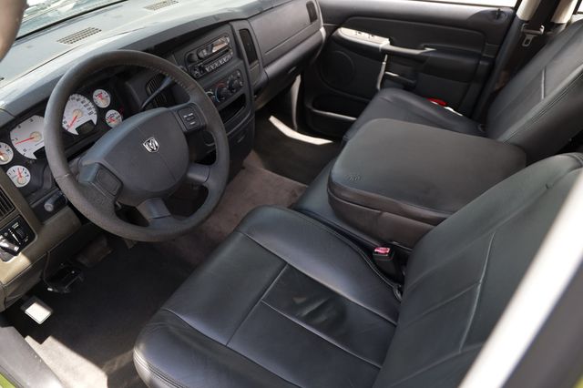 2004 Dodge Ram 2500 4dr Quad Cab 140.5" WB ST - 23067243 - 5