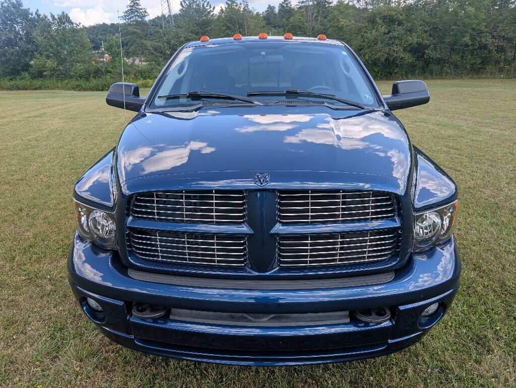 2004 Dodge Ram 3500 SLT photo 13
