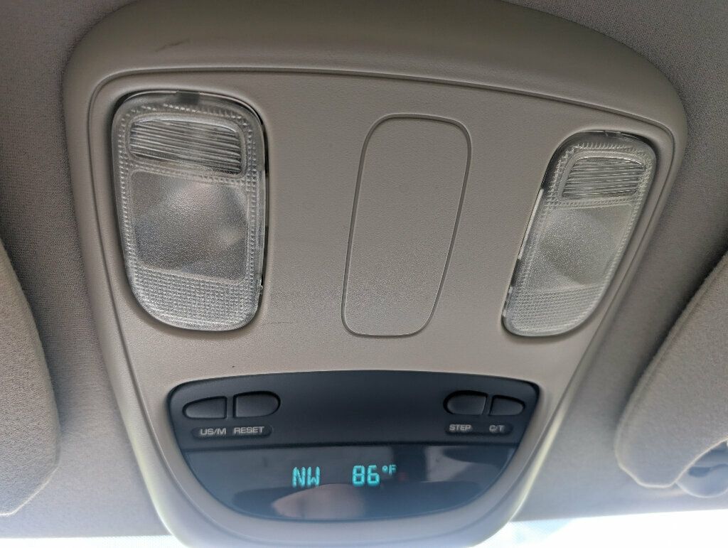 2004 Dodge Ram 3500 SLT photo 28