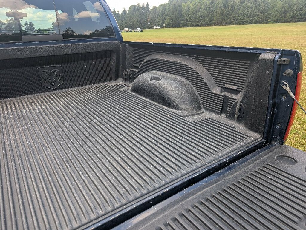 2004 Dodge Ram 3500 SLT photo 51