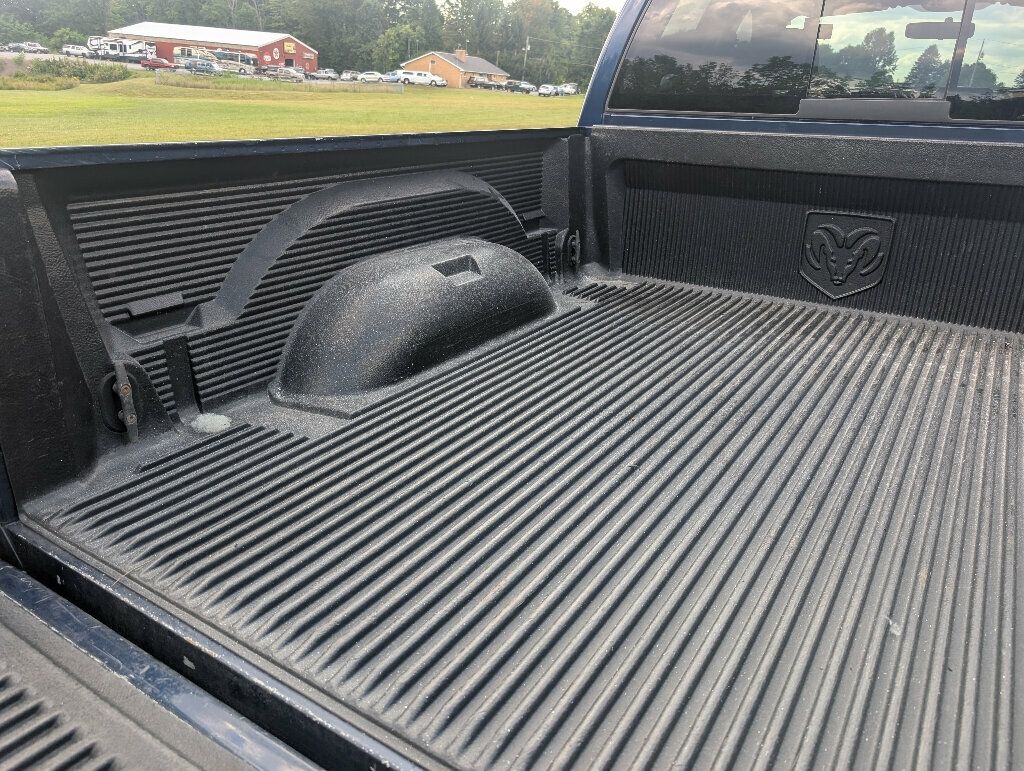 2004 Dodge Ram 3500 SLT photo 52