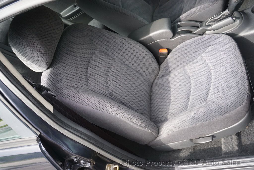 2004 Dodge Stratus 2004 4dr Sedan SXT - 22848147 - 12