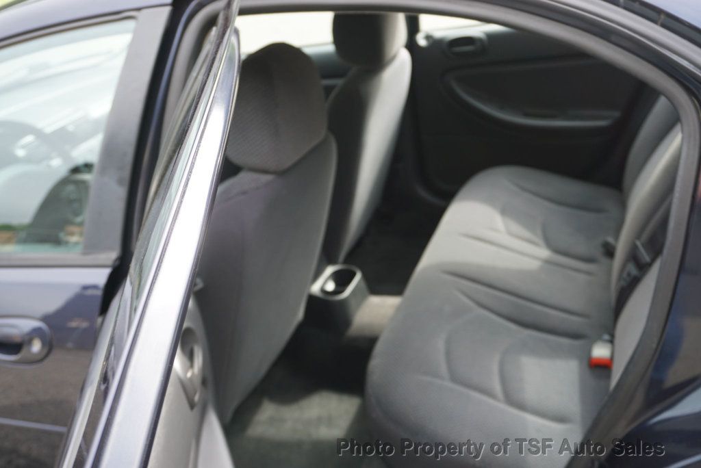 2004 Dodge Stratus 2004 4dr Sedan SXT - 22848147 - 15