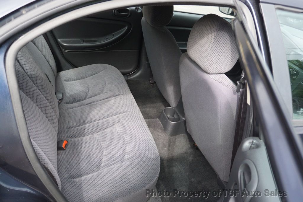 2004 Dodge Stratus 2004 4dr Sedan SXT - 22848147 - 16