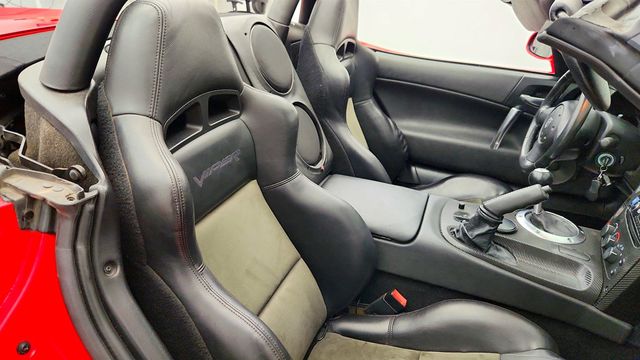 2004 Dodge Viper 2dr Convertible SRT10 with Bluetooth Connectivity - 23010975 - 29