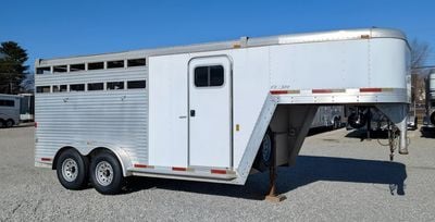 2004 Exiss 3 Horse Slant Open Air Goose Neck