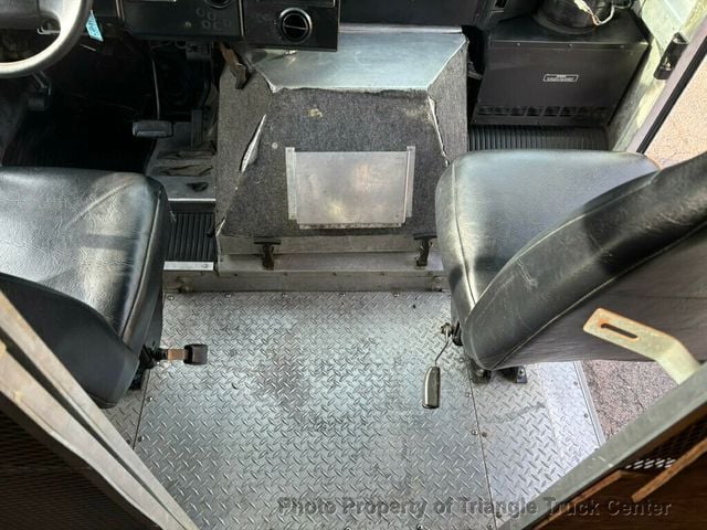 2004 Ford E350HD STEP VAN JUST 48k MILES! GREAT FOR A FOOD TRUCK! - 22961300 - 13