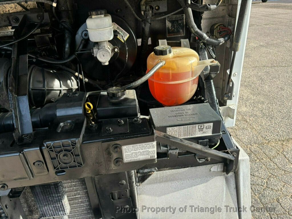 2004 Ford E350HD STEP VAN JUST 48k MILES! GREAT FOR A FOOD TRUCK! - 22961300 - 27