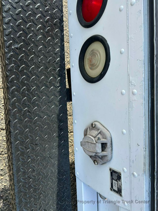 2004 Ford E350HD STEP VAN JUST 48k MILES! GREAT FOR A FOOD TRUCK! - 22961300 - 34