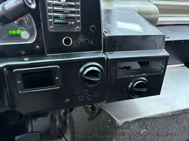 2004 Ford E350HD STEP VAN JUST 48k MILES! GREAT FOR A FOOD TRUCK! - 22961300 - 36