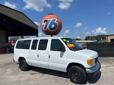 2004 Ford Econoline Wagon