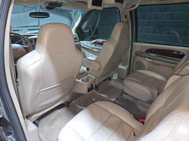 2004 Ford Excursion 137" WB 6.0L Limited 4WD - 22963908 - 99