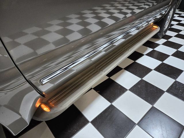 2004 Ford Excursion 137" WB 6.0L Limited 4WD - 22963908 - 13