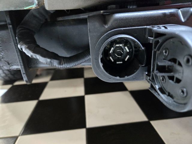 2004 Ford Excursion 137" WB 6.0L Limited 4WD - 22963908 - 30