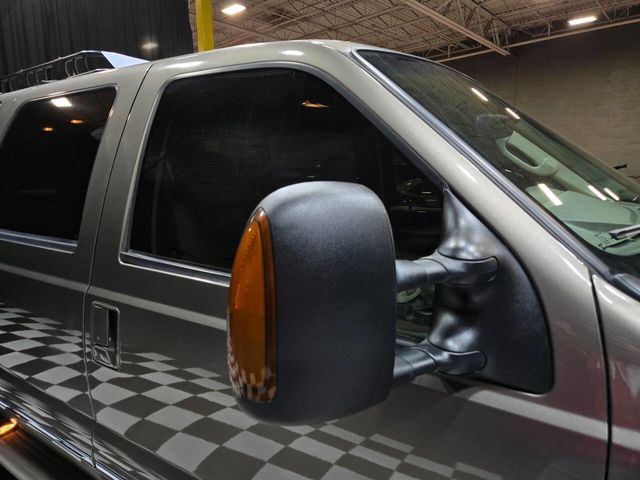 2004 Ford Excursion 137" WB 6.0L Limited 4WD - 22963908 - 40