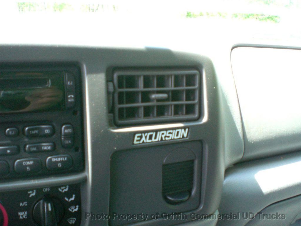 2004 Ford Excursion SPECIAL SERVICE - 12111712 - 30