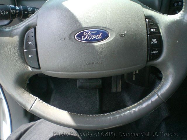 2004 Ford Excursion SPECIAL SERVICE - 12111712 - 32