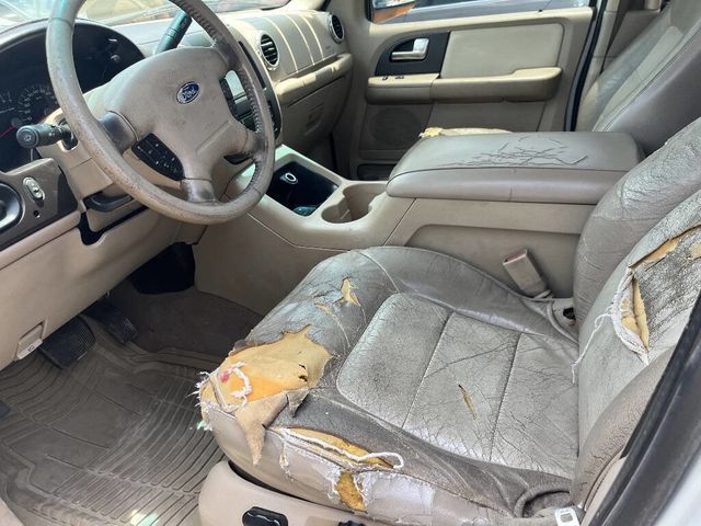 2004 Ford Expedition 5.4L Eddie Bauer - 22847679 - 2