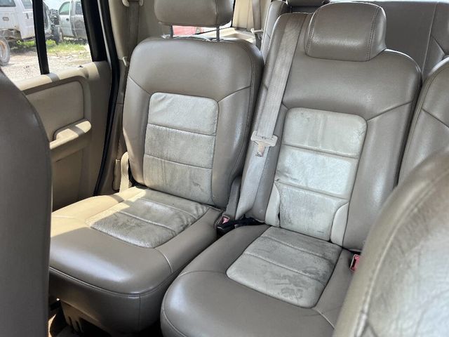 2004 Ford Expedition 5.4L Eddie Bauer - 22847679 - 3