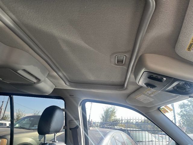 2004 Ford Explorer 4dr 114" WB 4.6L Limited 4WD - 22956987 - 3