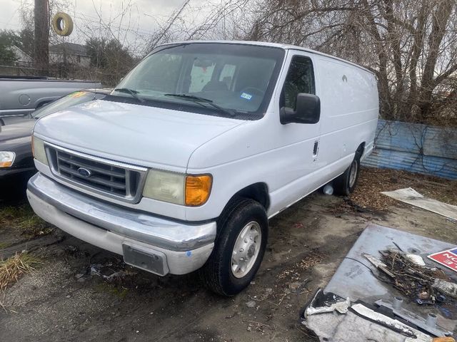 2004 Ford E-Series E 250 3dr Extended Cargo Van - 22867427 - 2