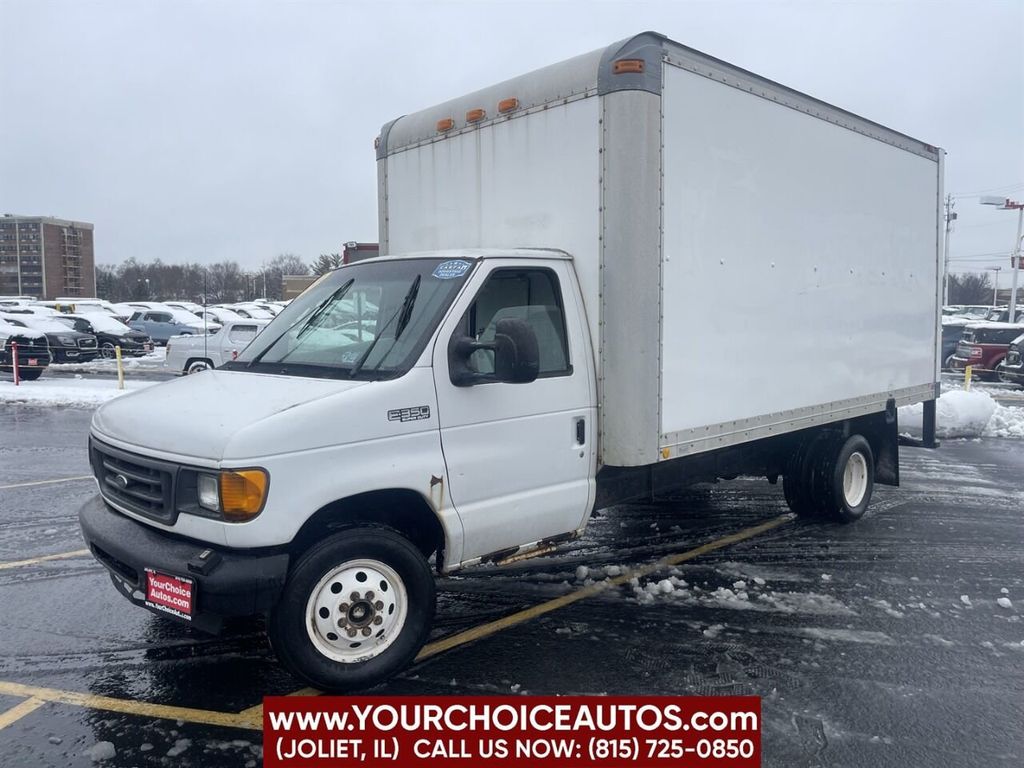 2004 Ford E-Series E 350 SD 2dr Commercial/Cutaway/Chassis 138 176 in. WB - 22276216 - 0