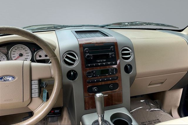 2004 Ford F-150  - 23056115 - 23