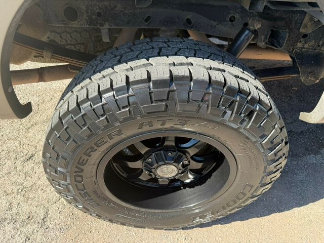 2004 Ford F-150 SuperCrew 139" Lariat 4WD - 22986905 - 14