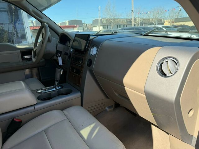 2004 Ford F-150 SuperCrew 139" Lariat 4WD - 22986905 - 16