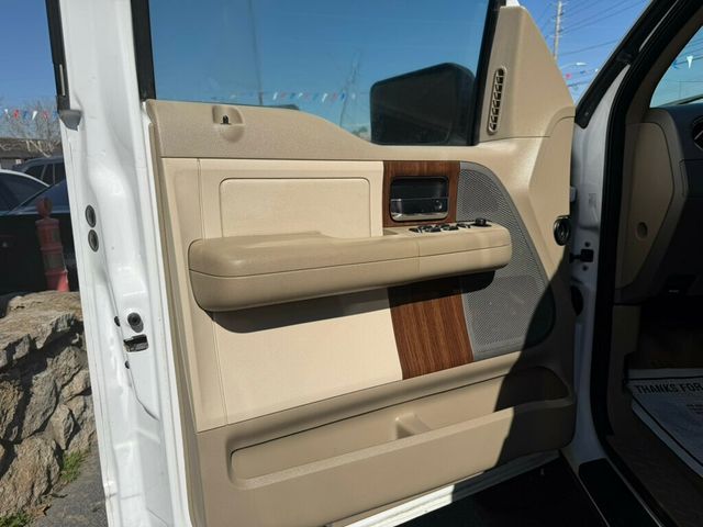 2004 Ford F-150 SuperCrew 139" Lariat 4WD - 22986905 - 18