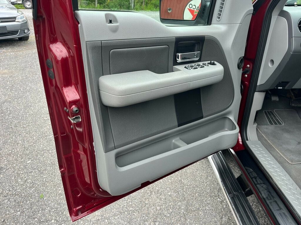 2004 Ford F-150 SuperCrew 139" XLT 4WD - 23024837 - 29