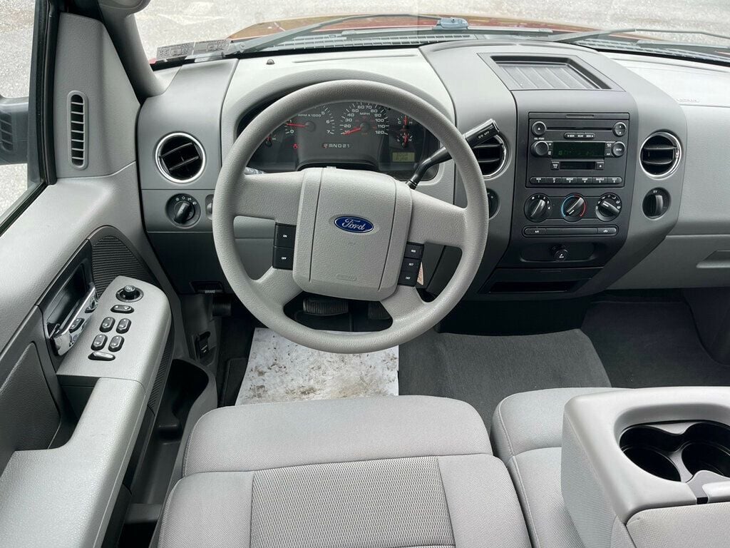 2004 Ford F-150 SuperCrew 139" XLT 4WD - 23024837 - 35