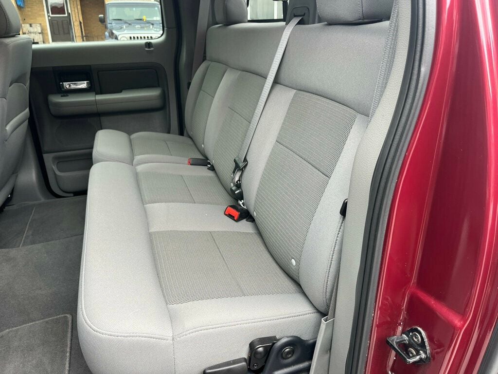 2004 Ford F-150 SuperCrew 139" XLT 4WD - 23024837 - 36