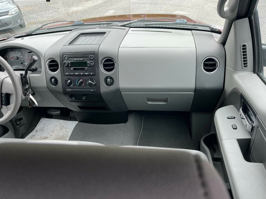2004 Ford F-150 SuperCrew 139" XLT 4WD - 23024837 - 46
